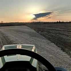 B & b Farms, Thunder Bay, ON opening hours