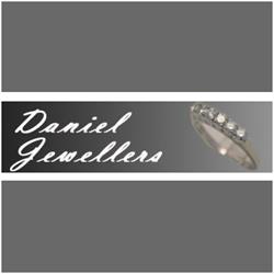 Daniel Jewellers in Toronto, ON (Leslieville) - Opening Hours