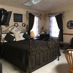 Embleton House B&b, Yellowknife, NT opening hours
