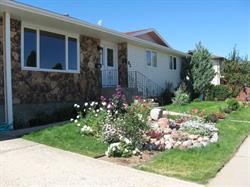 Groves Bed & Breakfast, Medicine Hat, AB opening hours