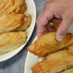 Maltas Finest Pastries, York, ON opening hours
