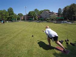 Wells Hill Lawn Bowling in Toronto, ON (Midtown Toronto) - Opening Hours