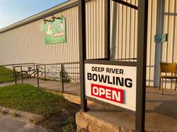 1 Deep River Bowling Alley, opening hours