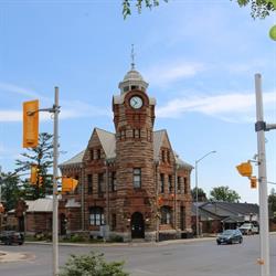 Arnprior & District Museum, opening hours