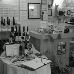 Mountain Road Wine Company, Beamsville, ON opening hours