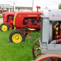 Vegreville Regional Museum, opening hours