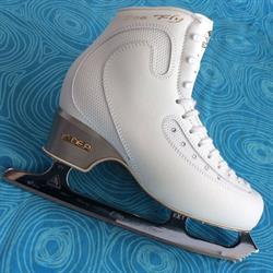 Port Credit Figure Skating Club, opening hours