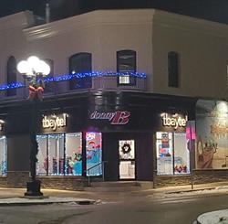 Donny b, Kenora, ON opening hours