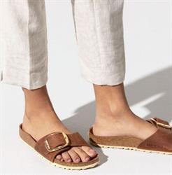 Soleman Footwear Co, Regina, SK opening hours