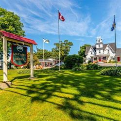 Lakelawn Motel, Yarmouth, NS opening hours