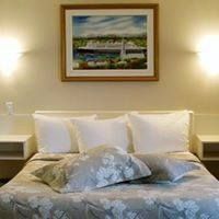 Auberge Harris, Saint-Jean-sur-Richelieu, QC opening hours