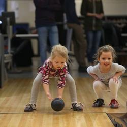 C & d Lanes Incorporated, Woodstock, ON opening hours