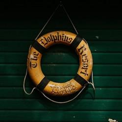 Dolphins Resort, Campbell River, BC opening hours