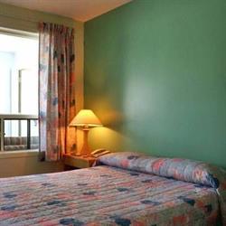 Motel Bellevue, Sainte-Anne-de-Beaupré, QC opening hours