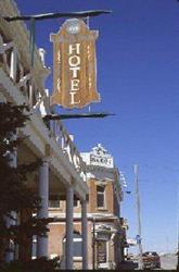 Auditorium Hotel, Nanton, AB opening hours