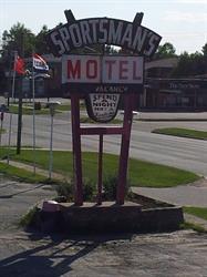 Sportsmans Motel, Wawa, ON opening hours