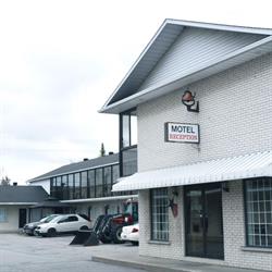 Motel La Bourgade, Vaudreuil-Dorion, QC opening hours