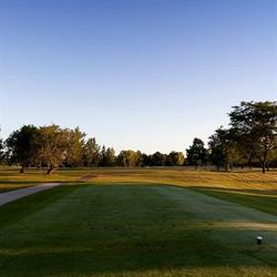 Riverview Golf Club, Fenwick, ON opening hours