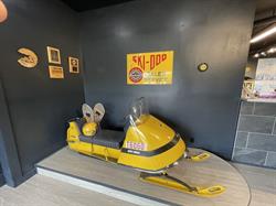 Gimli Snowmobile Centre Inc, opening hours
