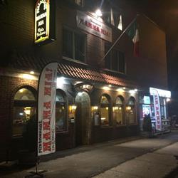 Mamma Mia Restaurant in Montréal, QC (Golden Square Mile) - Opening Hours