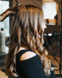 Carrie'L Salon & Spa in Edmonton, AB (Oliver) - Opening Hours