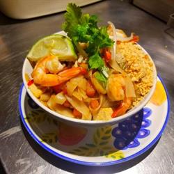 Hungary Thai bar&eatery in Toronto, ON (Kensington Market) - Opening Hours