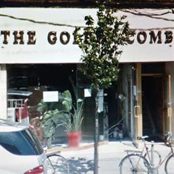 The Golden Comb in Toronto, ON (Little Italy) - Opening Hours
