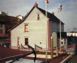 Bay de Verde Heritage Premises, opening hours