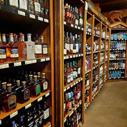 Old Settler Liquor Store, Harrison Hot Springs, BC opening hours