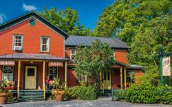 L Oeuf Restaurant, Saint-Ignace-de-Stanbridge, QC opening hours