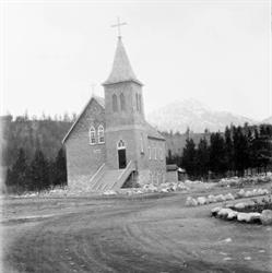 Jasper Park Baptist Church, opening hours
