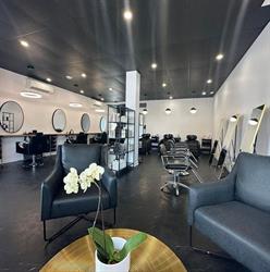 Salon Coifferie Le Triangle, Ormstown, QC opening hours