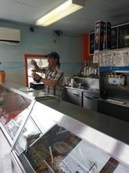 Yougi Bar Laitier, Delson, QC opening hours