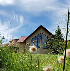 Banner Mountain-Lodge, Smithers, BC opening hours