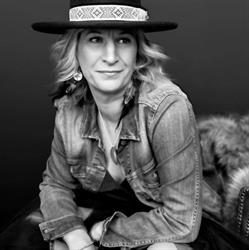 Rochelle Lynne Design - Modern Ranch & Mountain Homes & Interiors, Cochrane, AB opening hours