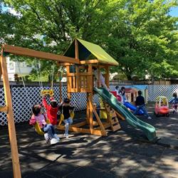 Lesco Montessori School, Richmond, BC opening hours