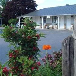 Country Inn, Rockport, ON opening hours