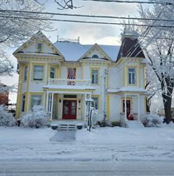 Gîte Du Chemin Du Roy (B&B) - Bord Du Fleuve-SPA Extérieur, Trois-Rivières, QC opening hours