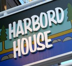 Harbord House in Toronto, opening hours