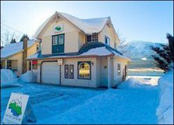 Inn On The River, Revelstoke, BC opening hours