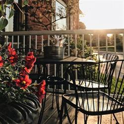 The Farmhouse Restaurant, Barrie, ON opening hours