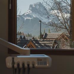 Canmore Dentistry, opening hours