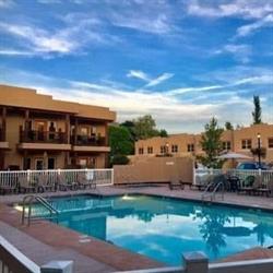 Casa Del Mila Oro Resort & Spa, Osoyoos, BC opening hours