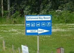 Cottonwood Bay Resort, Bridge Lake, BC opening hours