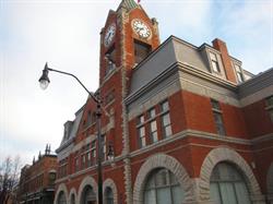 Collingwood Downtown Business Improvement Area, opening hours