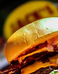 Jack's Burger Shack, St. Albert, AB opening hours