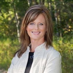 Lisa Smith, Ponoka, AB opening hours