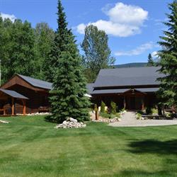 Moul Creek Lodge B&B, Clearwater, BC opening hours