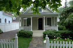 The Swinton Cottage, Niagara on the Lake, ON opening hours