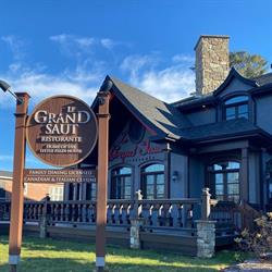 Le Grand Saut Ristorante Home Of The Little Pizza House, opening hours